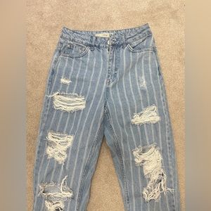 TOPSHOP Mom Jeans